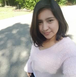 Meet your Posher, Ely